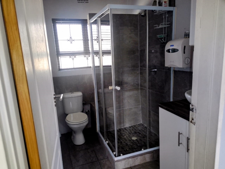 3 Bedroom Property for Sale in Voelvlei Western Cape